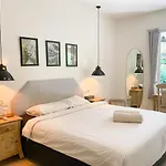 Villa Cinta, 3 Bedroom, 3 Bathroom, Ac Lounge