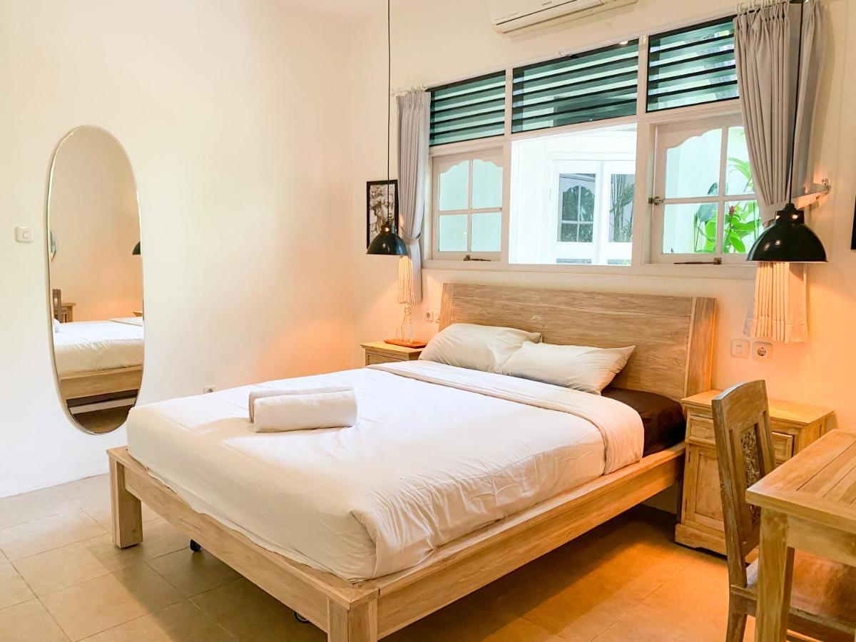 Villa Cinta, 3 Bedroom, 3 Bathroom, Ac Lounge Seminyak (Bali)