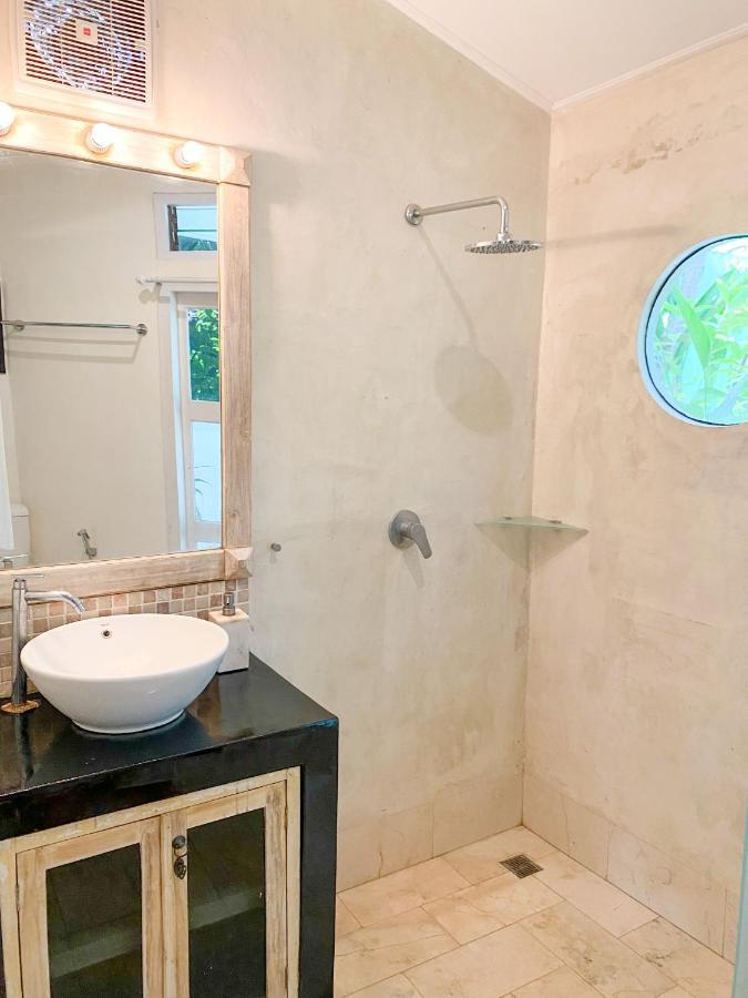 Cinta, 3 Bedroom, 3 Bathroom, Ac Lounge Villa *