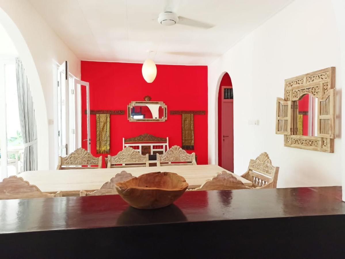 Cinta, 3 Bedroom, 3 Bathroom, Ac Lounge Seminyak (Bali)